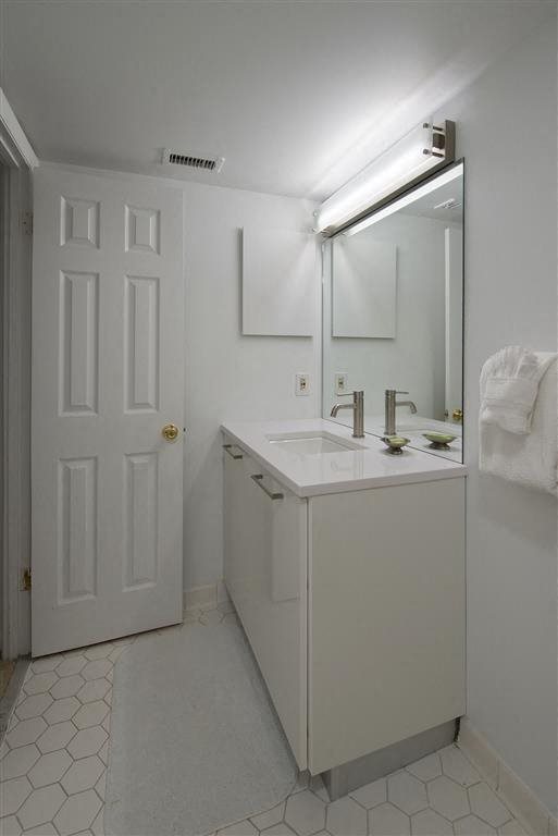 Gallery Photo 7